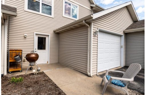 240 S Musket Ridge Drive 3, Sun Prairie, WI 53590