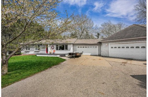 6826 N Bird Street, Sun Prairie, WI 53590