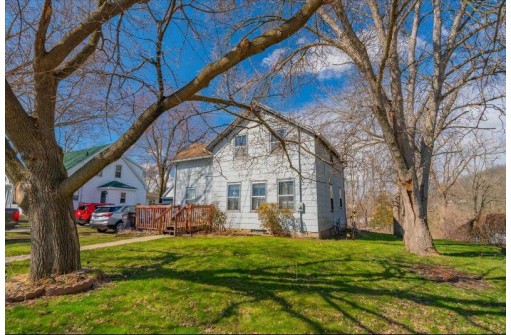 624 Center Street, Black Earth, WI 53515