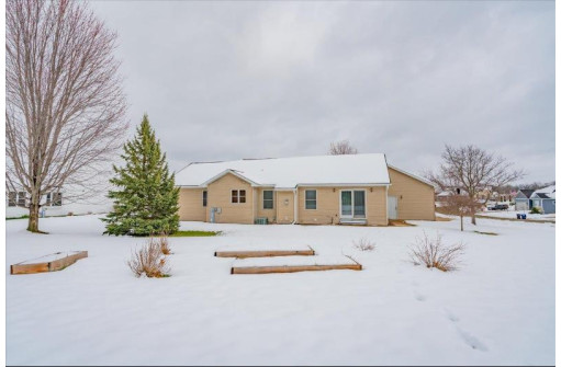 103 Oakview Drive, Rio, WI 53960