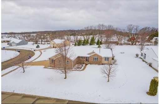 103 Oakview Drive, Rio, WI 53960