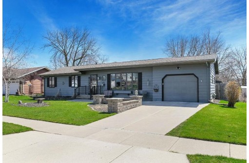 116 8th Street, Waunakee, WI 53597