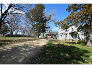 4232 W Hanover Road Janesville, WI 53548