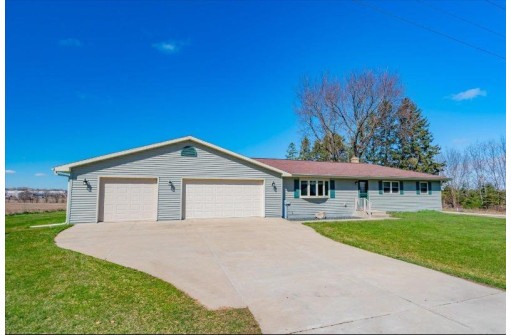 5931 Portage Road, DeForest, WI 53532