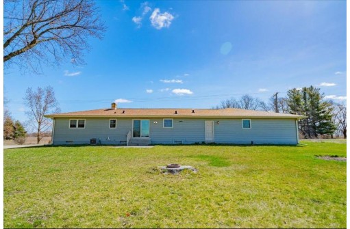 5931 Portage Road, DeForest, WI 53532