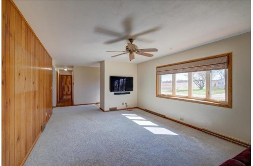 5931 Portage Road, DeForest, WI 53532