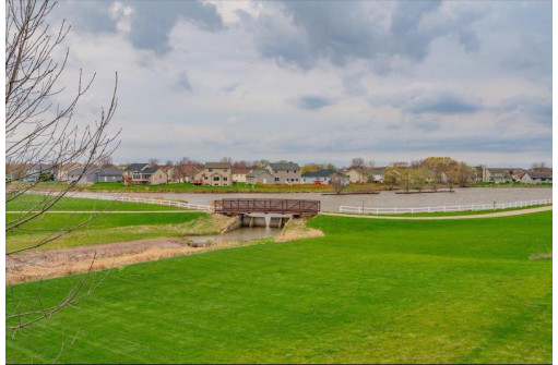 1483 Pebblebrook Trail, Sun Prairie, WI 53590