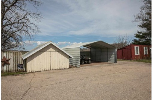 9661 County Road H, Cuba City, WI 53807