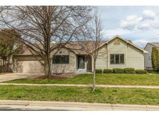 7010 Spring Hill Drive Middleton, WI 53562