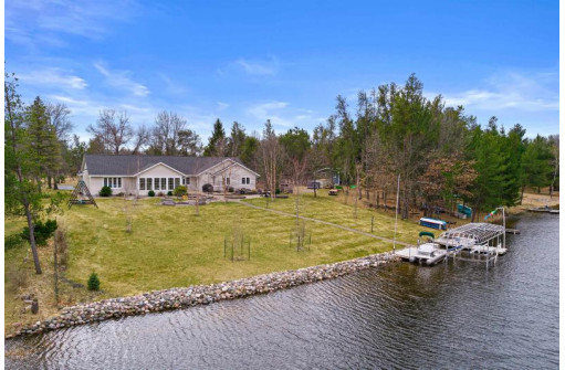 319 Penhurst Way, Nekoosa, WI 54457