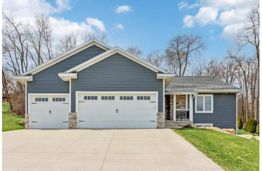 681 Sunrise Drive, Lodi, WI 53555