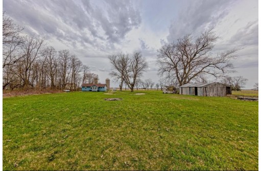 1803 S Van Allen Road, Janesville, WI 53546