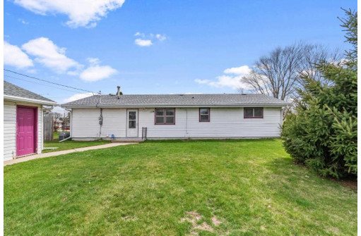 1704 N Center Street, Beaver Dam, WI 53916