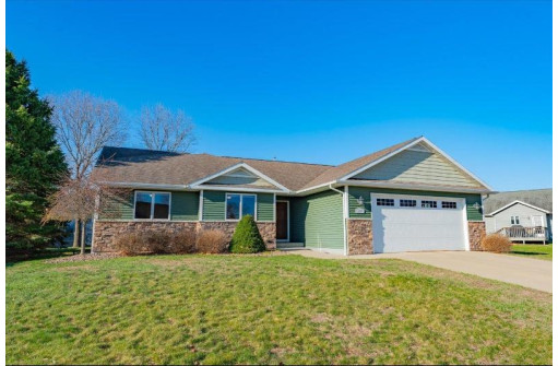 2017 Tumbleweed Drive, Prairie Du Sac, WI 53578