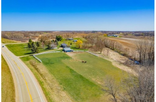 N5730 Highway 73, Columbus, WI 53925