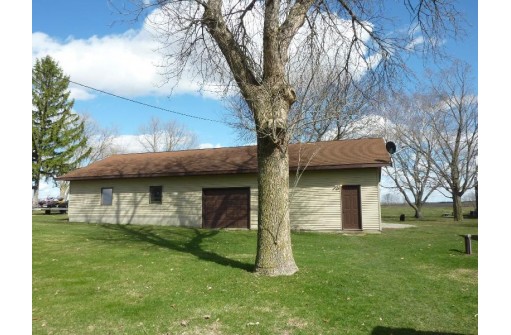 W10172 County Road F, Fox Lake, WI 53933