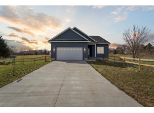 N6745 Clover Lane Pardeeville, WI 53954