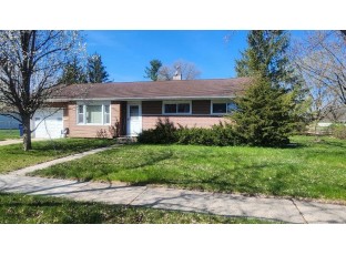 1704 Pershing Place Janesville, WI 53546