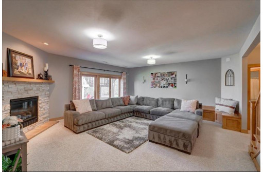 1115 Woodbridge Trail, Waunakee, WI 53597