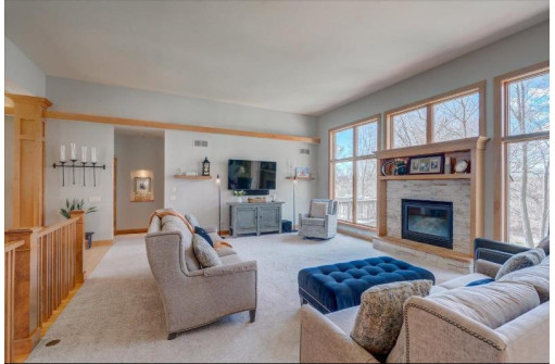 1115 Woodbridge Trail, Waunakee, WI 53597