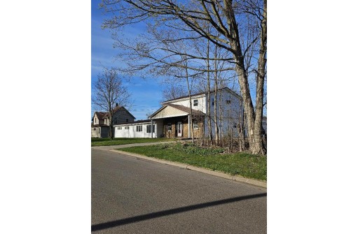 550 Western Avenue, Platteville, WI 53818