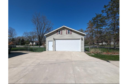 730 Pony Lane, Sun Prairie, WI 53590