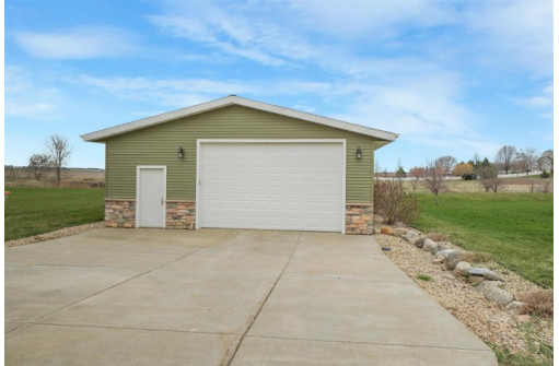 2315 Manley Drive, Sun Prairie, WI 53590