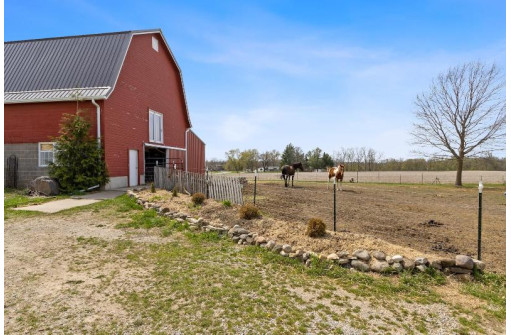 N4750 Popp Road, Jefferson, WI 53549