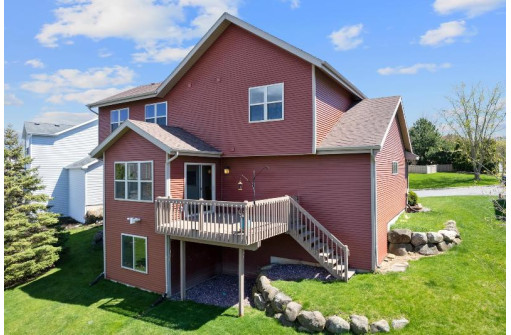 6 Yarrow Circle, Madison, WI 53719