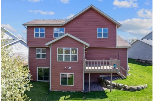 6 Yarrow Circle, Madison, WI 53719