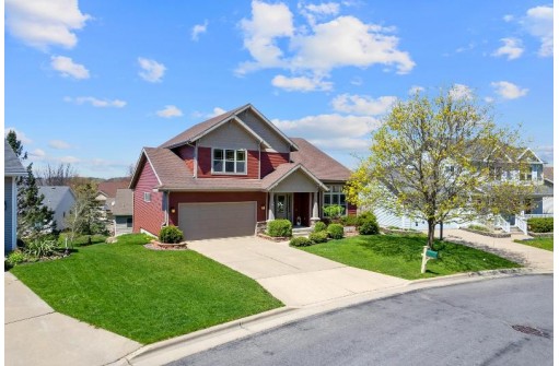 6 Yarrow Circle, Madison, WI 53719