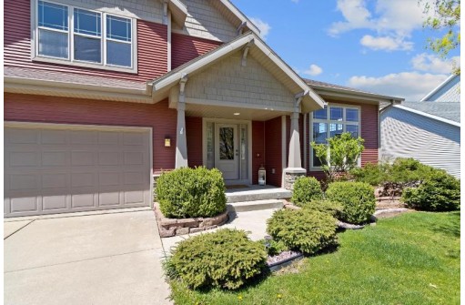 6 Yarrow Circle, Madison, WI 53719