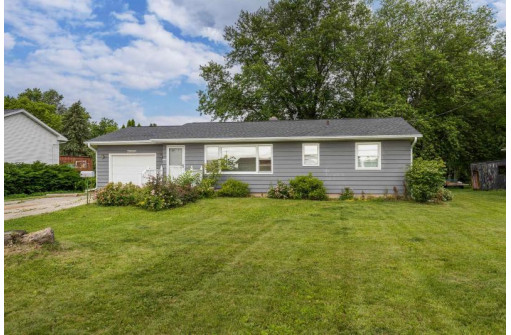 1543 Williams Drive, Stoughton, WI 53589