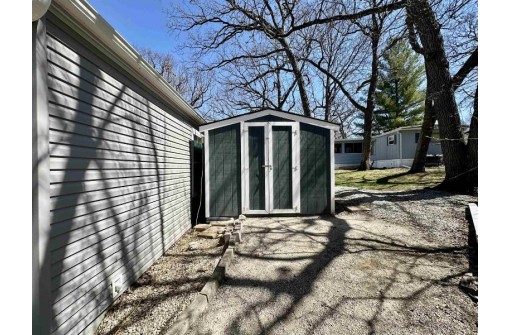 W1325 Spring Grove Road, Ripon, WI 54971