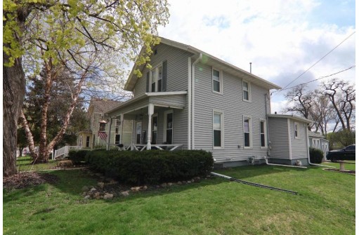 227 W Madison Street, Lake Mills, WI 53551