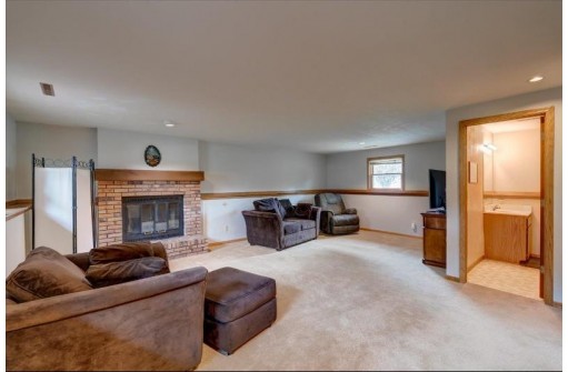 29 Sandy Court, Madison, WI 53717