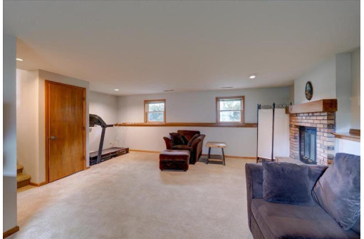 29 Sandy Court, Madison, WI 53717