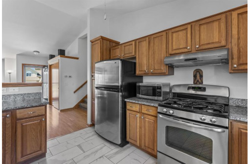 7525 Polar Bear Trail, Madison, WI 53719