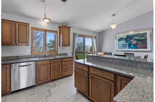 7525 Polar Bear Trail, Madison, WI 53719