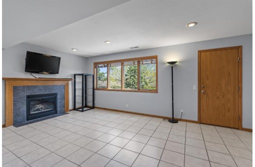 7525 Polar Bear Trail, Madison, WI 53719