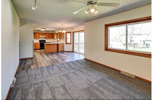 5862 Woodland Drive, Waunakee, WI 53597