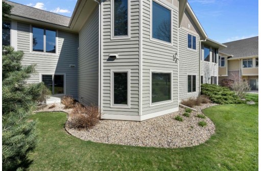 5009 Mirandy Rose Court, Middleton, WI 53562