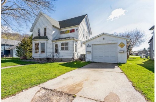 106 N Maple Street, North Freedom, WI 53951