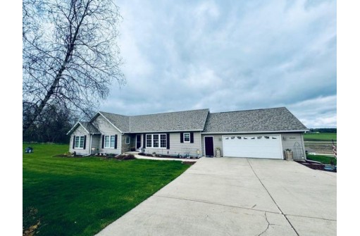 N2409 Jordan Street, Juda, WI 53550-9551