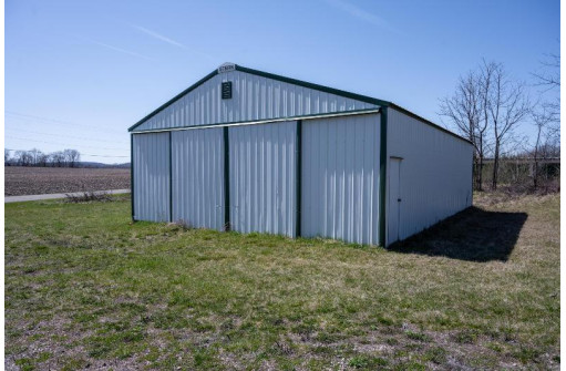 201 Taylor Road, New Lisbon, WI 53950