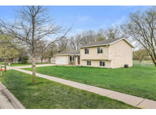 427 Topeka Drive Lake Mills, WI 53551