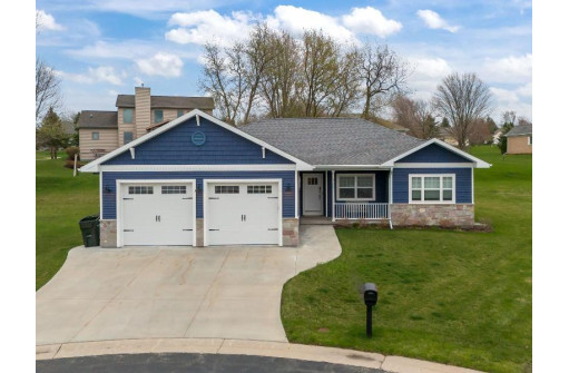 727 Chester Court, Ripon, WI 54971