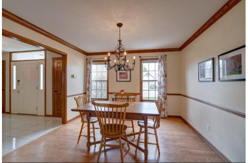 821 Sauk Ridge Trail, Madison, WI 53717