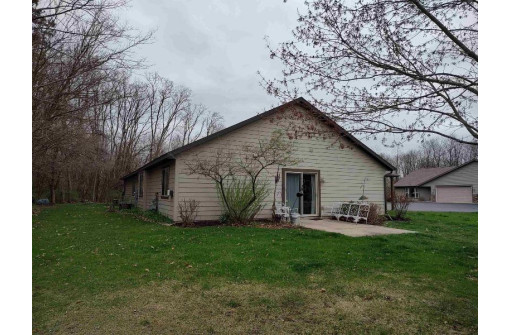 239 4th Street, Montello, WI 53949