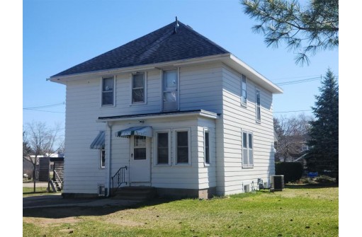 417 S Clinton Street, Princeton, WI 54968